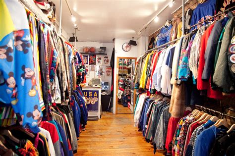 vintage retro clothing stores online